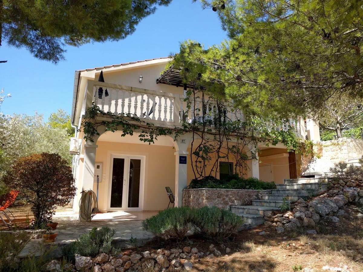 Apartmani Anja Sveta Nedelja  Exterior foto